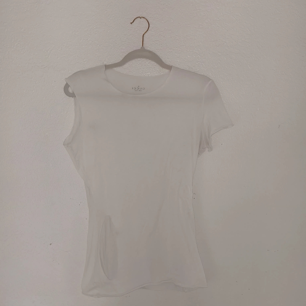 GUCCI shirt. White. Size 2